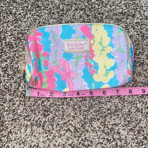 Lilly Pulitzer x Estée Lauder snapdragon cosmetic pouch - Picture 8 of 8